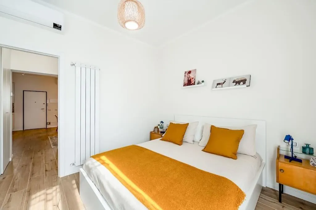Casa Oriana 1 Milano Centro-Metro M1 Apartment