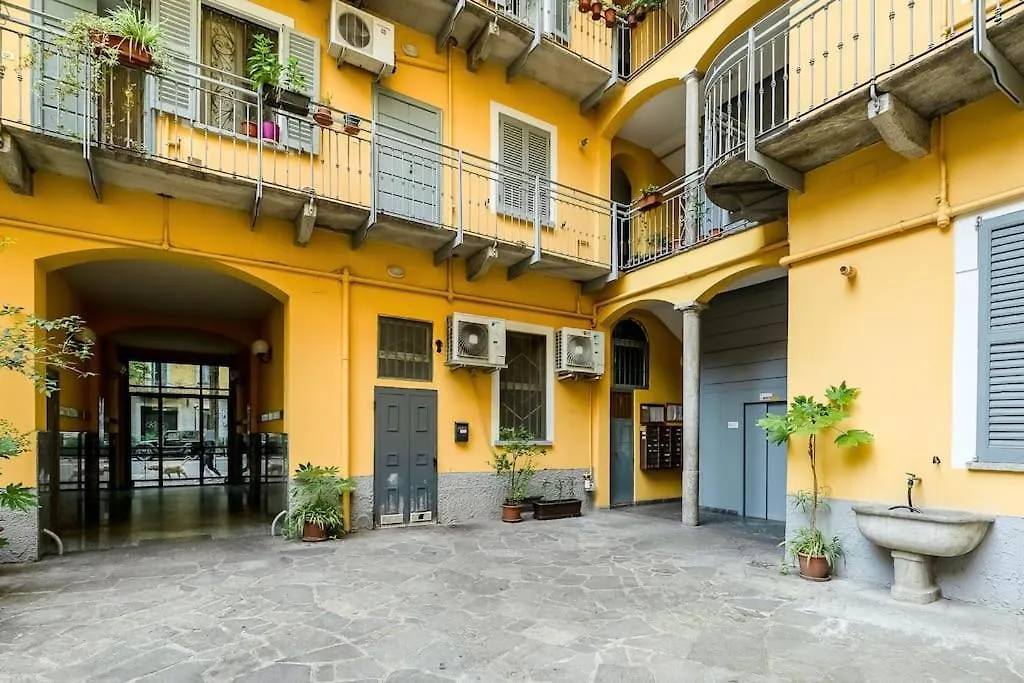 Casa Oriana 1 Milano Centro-Metro M1 Apartment 0*, Milan